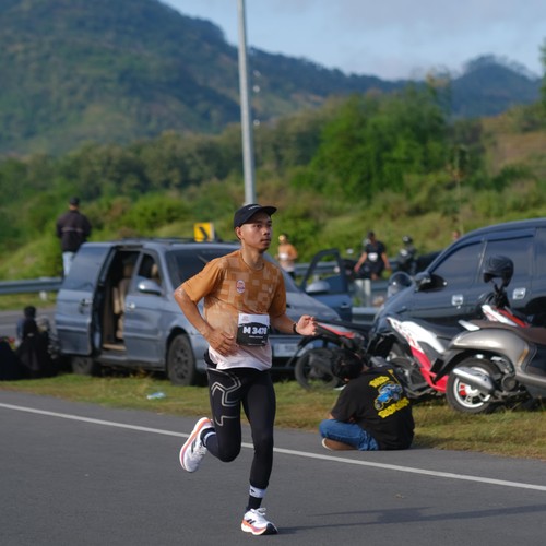 Race photo from KEDIRI HALF MARATHON 2026