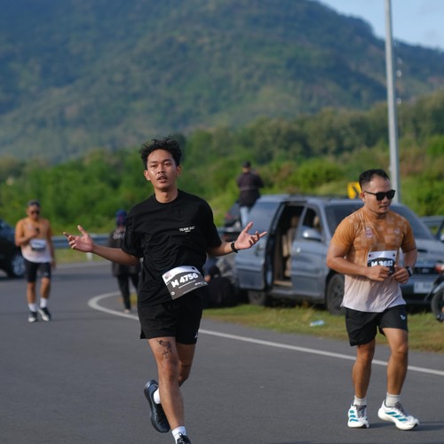 Race photo from KEDIRI HALF MARATHON 2026