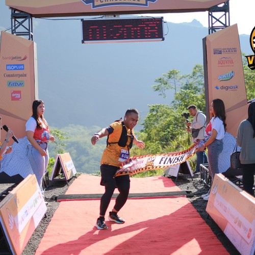 Race photo from KELUD VERTICAL CHALLENGE 2025