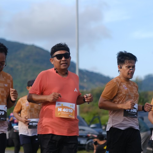 Race photo from KEDIRI HALF MARATHON 2026
