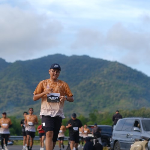 Race photo from KEDIRI HALF MARATHON 2026
