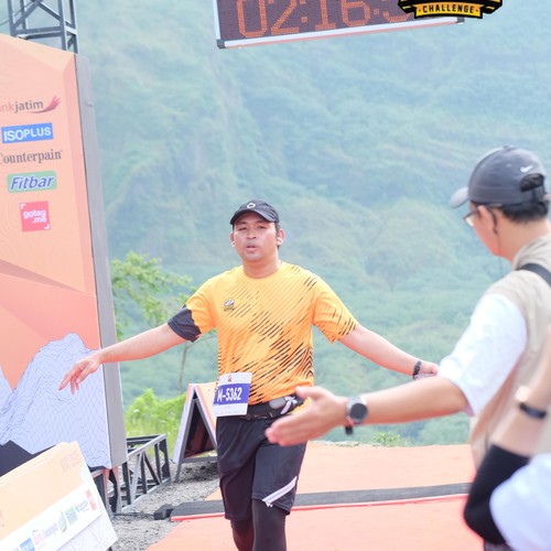 Race photo from KELUD VERTICAL CHALLENGE 2025