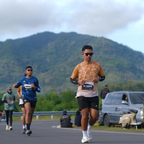 Race photo from KEDIRI HALF MARATHON 2026