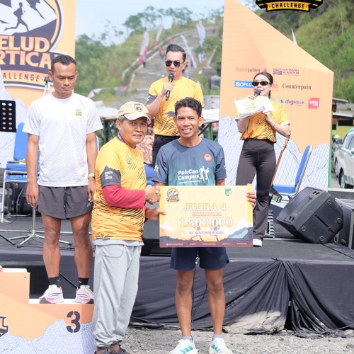 Race photo from KELUD VERTICAL CHALLENGE 2025