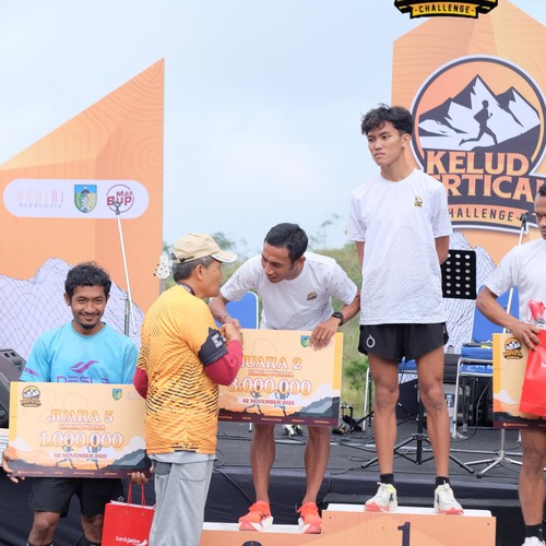 Race photo from KELUD VERTICAL CHALLENGE 2025