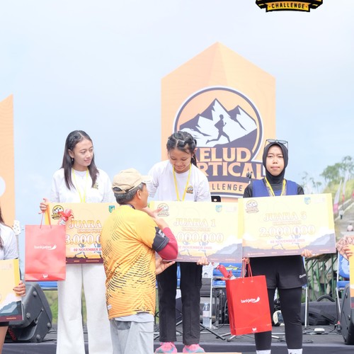 Race photo from KELUD VERTICAL CHALLENGE 2025