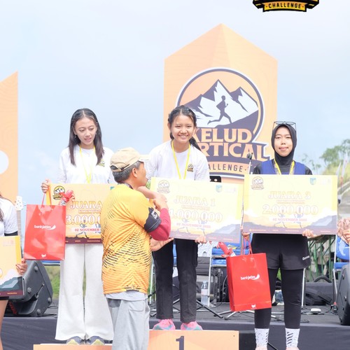 Race photo from KELUD VERTICAL CHALLENGE 2025