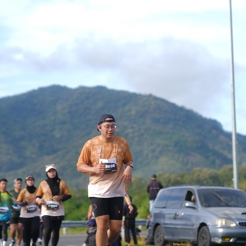 Race photo from KEDIRI HALF MARATHON 2026