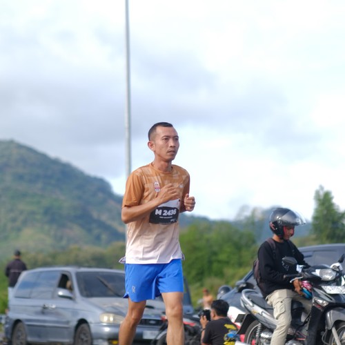 Race photo from KEDIRI HALF MARATHON 2026