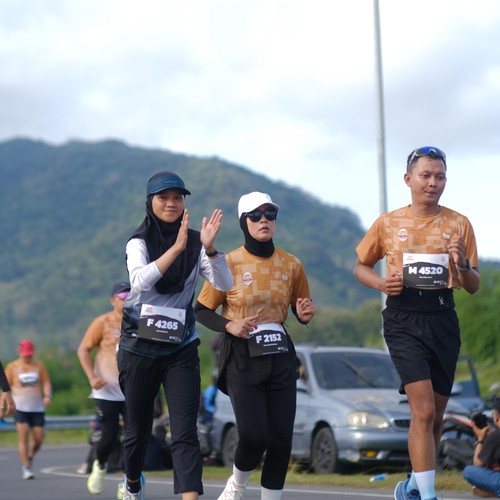 Race photo from KEDIRI HALF MARATHON 2026