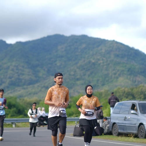 Race photo from KEDIRI HALF MARATHON 2026