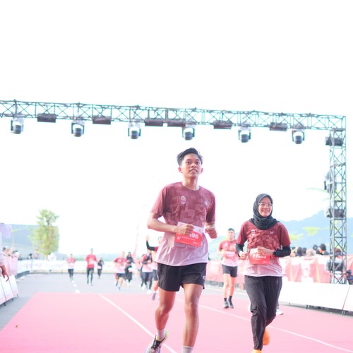 Race photo from KEDIRI HALF MARATHON 2026