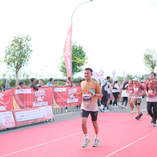 Race photo from KEDIRI HALF MARATHON 2026