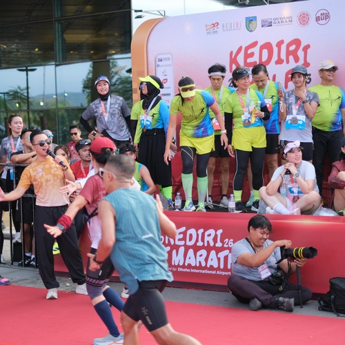 Race photo from KEDIRI HALF MARATHON 2026
