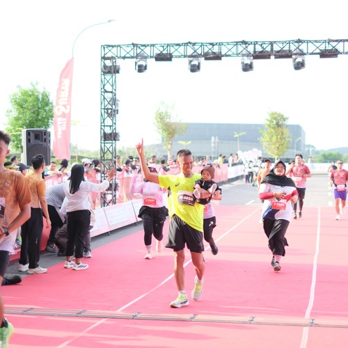 Race photo from KEDIRI HALF MARATHON 2026