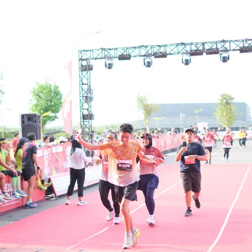 Race photo from KEDIRI HALF MARATHON 2026