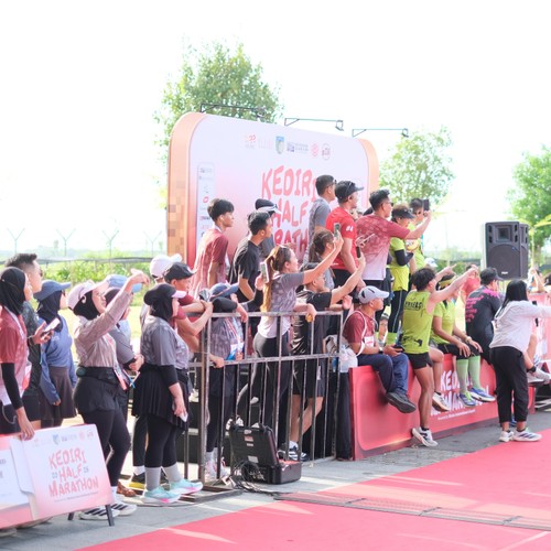 Race photo from KEDIRI HALF MARATHON 2026