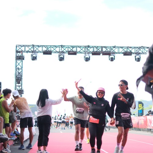 Race photo from KEDIRI HALF MARATHON 2026