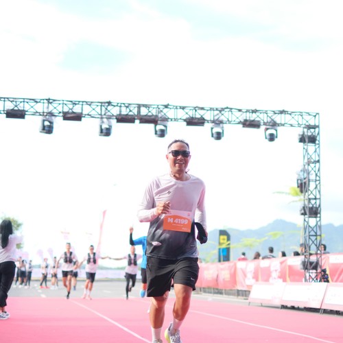 Race photo from KEDIRI HALF MARATHON 2026