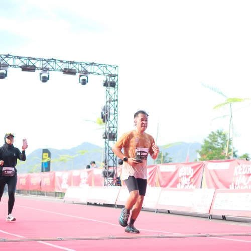 Race photo from KEDIRI HALF MARATHON 2026