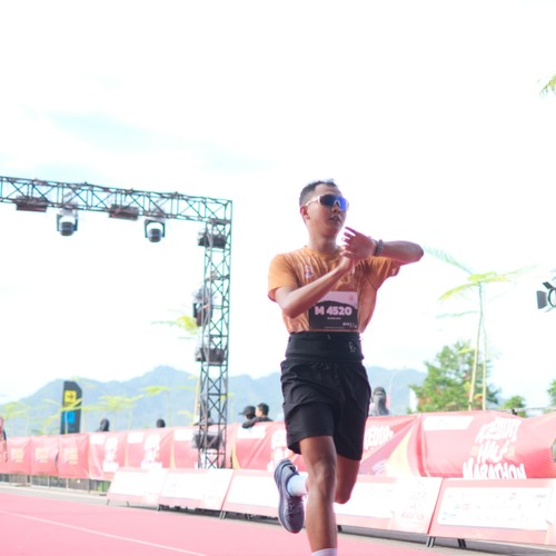 Race photo from KEDIRI HALF MARATHON 2026