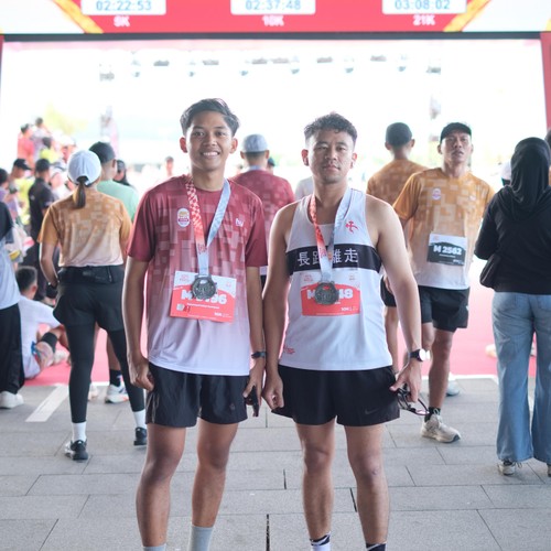 Race photo from KEDIRI HALF MARATHON 2026