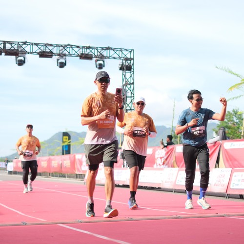 Race photo from KEDIRI HALF MARATHON 2026