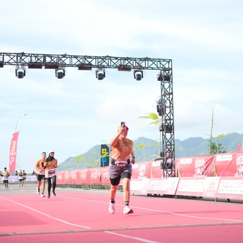 Race photo from KEDIRI HALF MARATHON 2026