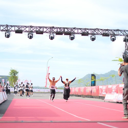 Race photo from KEDIRI HALF MARATHON 2026