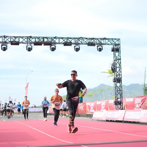 Race photo from KEDIRI HALF MARATHON 2026