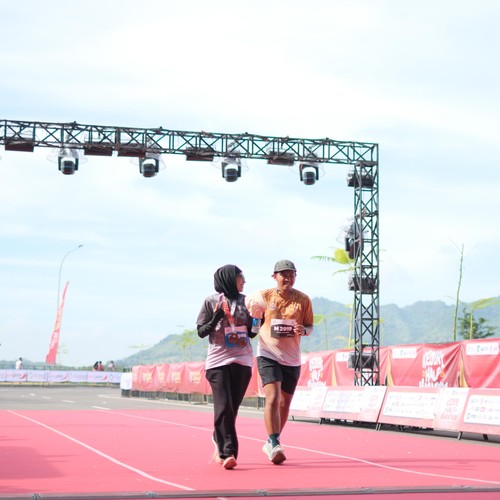 Race photo from KEDIRI HALF MARATHON 2026