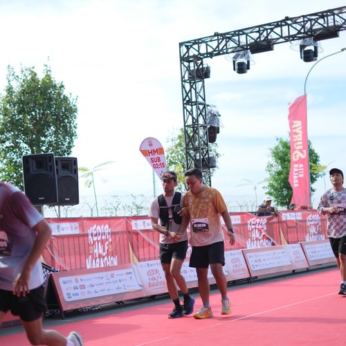 Race photo from KEDIRI HALF MARATHON 2026