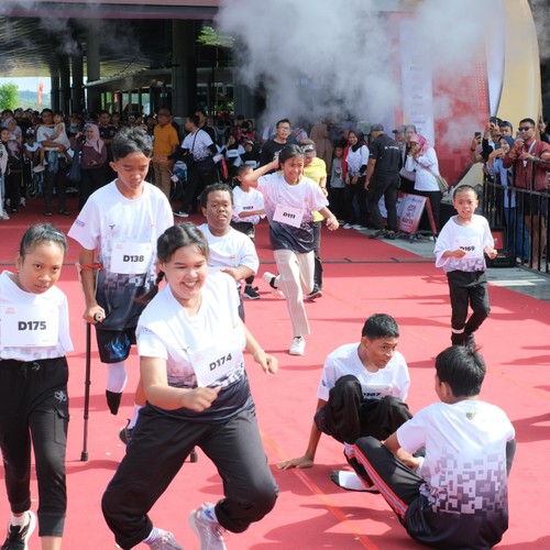 Race photo from KEDIRI HALF MARATHON 2026