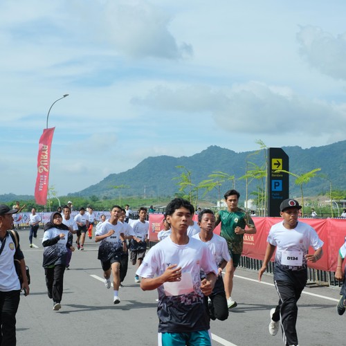 Race photo from KEDIRI HALF MARATHON 2026