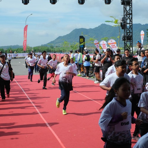 Race photo from KEDIRI HALF MARATHON 2026