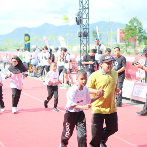 Race photo from KEDIRI HALF MARATHON 2026