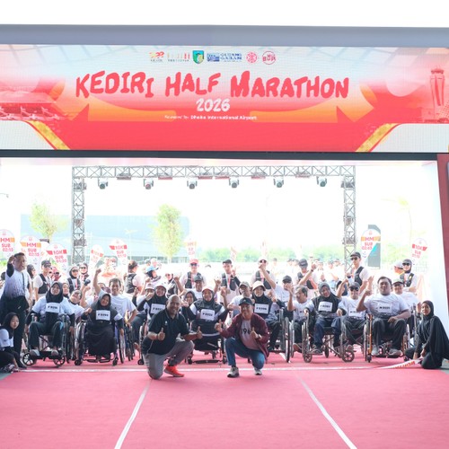 Race photo from KEDIRI HALF MARATHON 2026