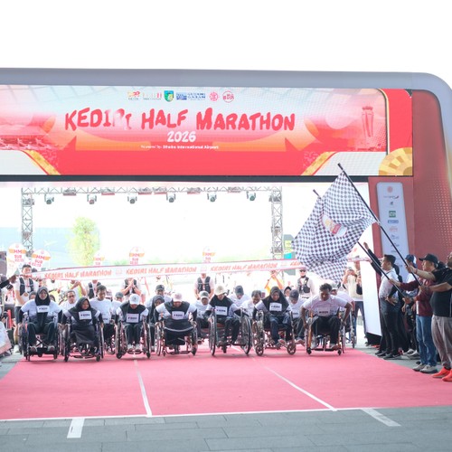 Race photo from KEDIRI HALF MARATHON 2026