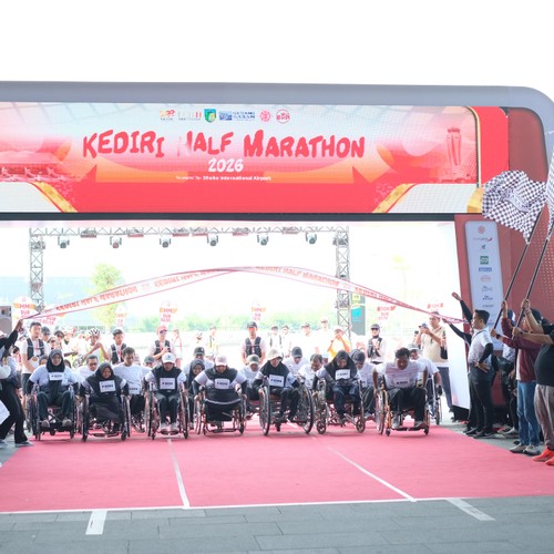 Race photo from KEDIRI HALF MARATHON 2026