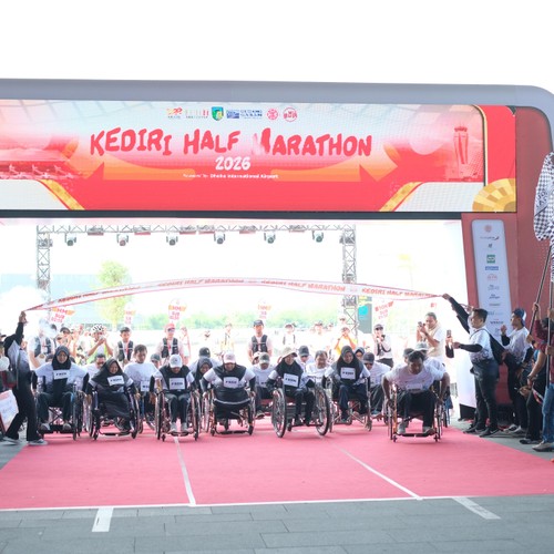 Race photo from KEDIRI HALF MARATHON 2026