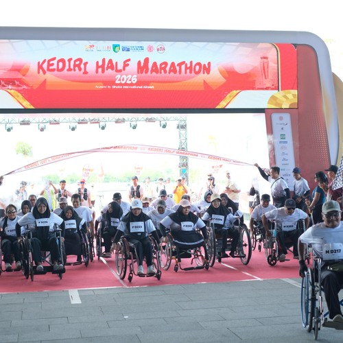 Race photo from KEDIRI HALF MARATHON 2026