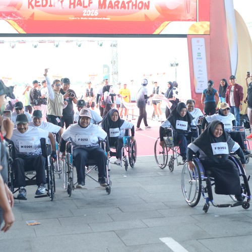 Race photo from KEDIRI HALF MARATHON 2026