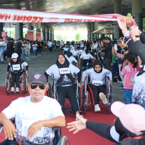 Race photo from KEDIRI HALF MARATHON 2026