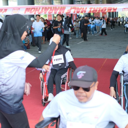 Race photo from KEDIRI HALF MARATHON 2026