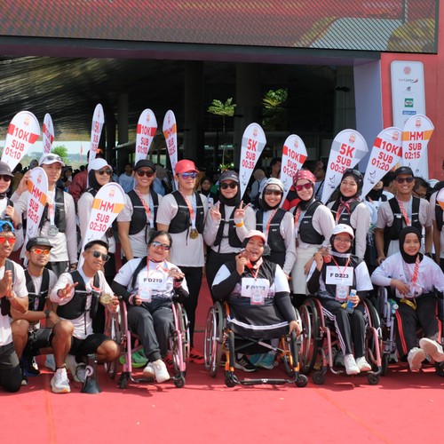 Race photo from KEDIRI HALF MARATHON 2026