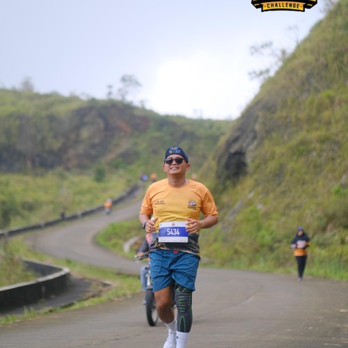 Race photo from KELUD VERTICAL CHALLENGE 2025