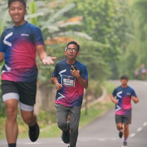 Race photo from LINTAS TEKNOLOGI SOLUTIONS DAY