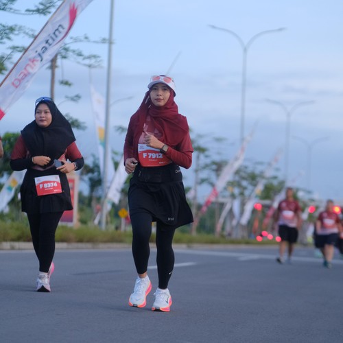 Race photo from KEDIRI HALF MARATHON 2026
