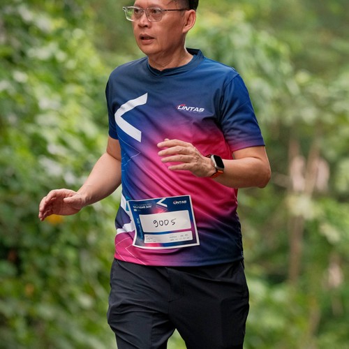 Race photo from LINTAS TEKNOLOGI SOLUTIONS DAY