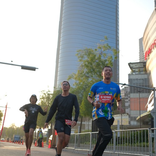 Race photo from SURABAYA ISOPLUS MARATHON 2026